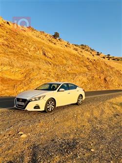 نيسان ألتيما